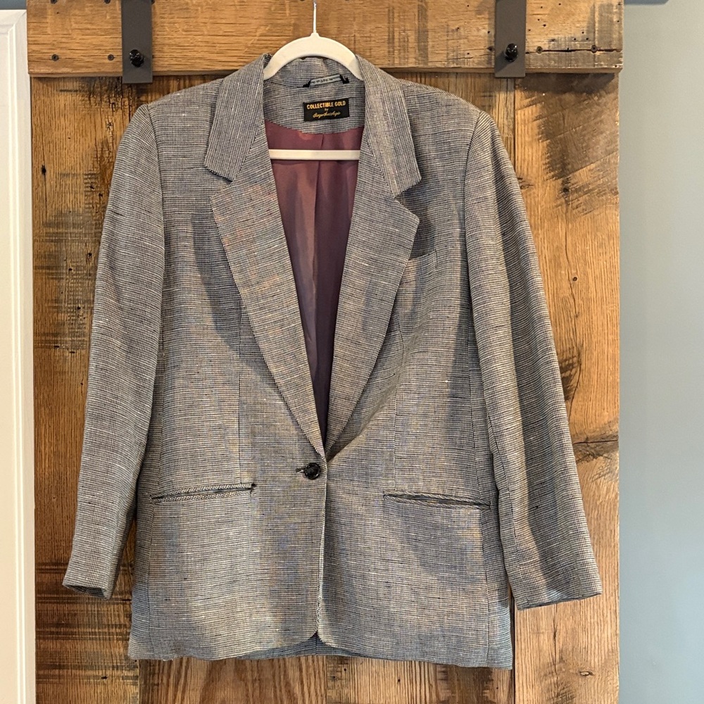$5/ $25 Collectible Gold by Giorgio Sant Angelo Single-Button Blazer
